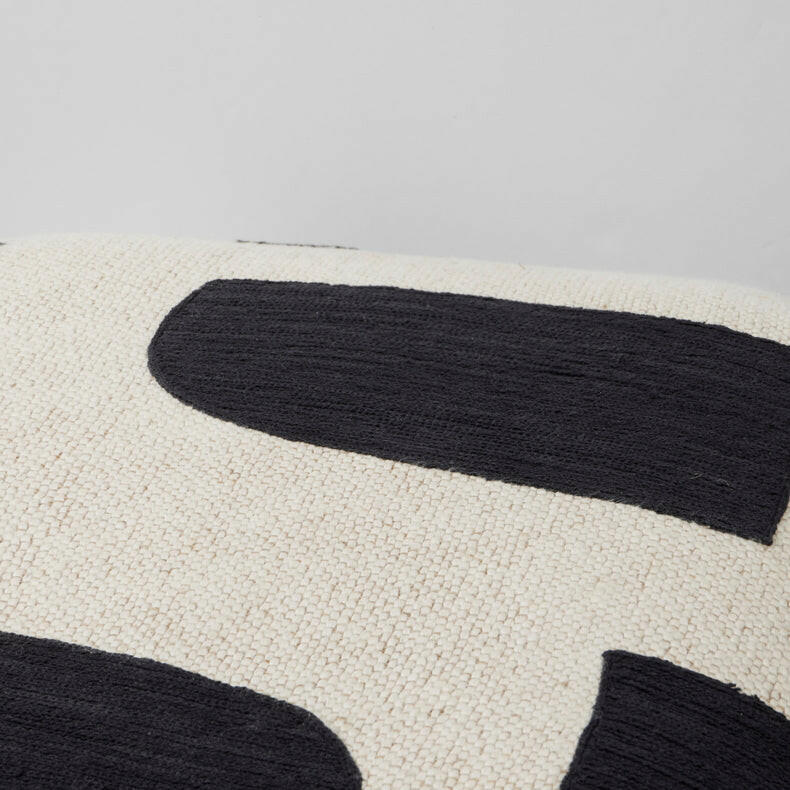 Mundo Cushion | Black.