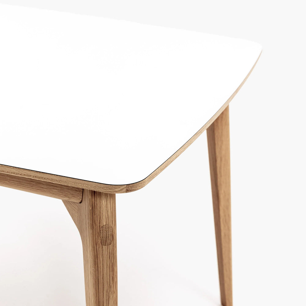 Dulwich | Extending Table | Various Finishes and Sizes.